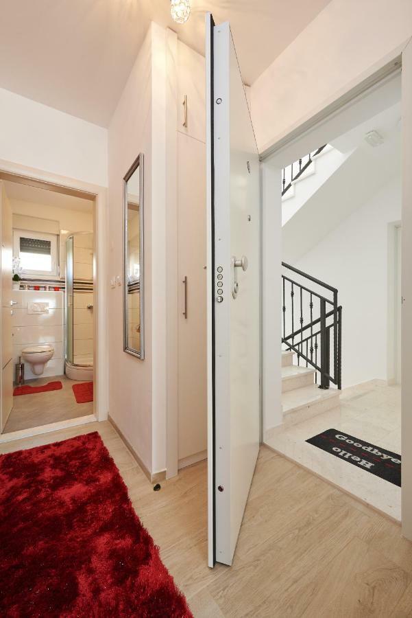 Apartment Misic Τρογκίρ Εξωτερικό φωτογραφία